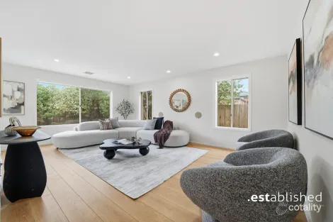 Property photo of 19 Millpond Drive Point Cook VIC 3030