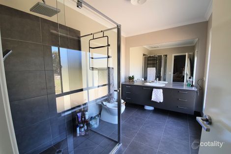 11 Besley Cl, Metung, VIC 3904