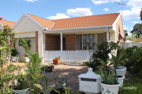 1 Silkyoak Gr, Greenacre, NSW 2190