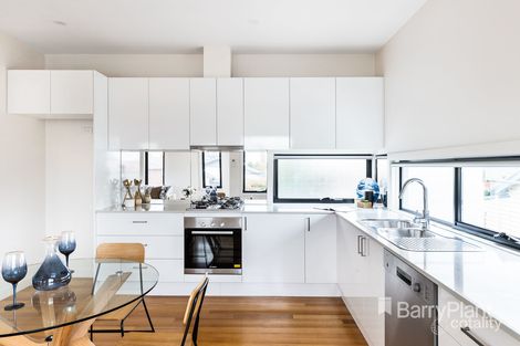 Property photo of 5 Amaroo Street Chadstone VIC 3148