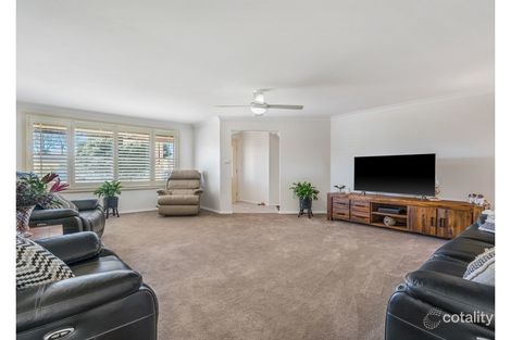 Property photo of 8 Explorers Way Lake Cathie NSW 2445