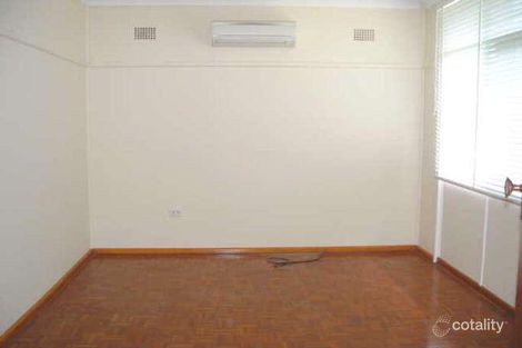 14 Fairfield Rd, Guildford West, NSW 2161