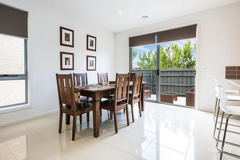 Property photo of 11 Pine Crescent Aspendale VIC 3195