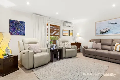Property photo of 22 Reita Avenue Wantirna South VIC 3152