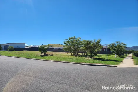 Property photo of 2 McKay Place North Tamworth NSW 2340