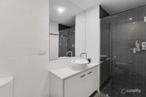 Property photo of 16 Parri Crescent New Port SA 5015