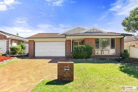 15 Oatlands Ct, Wattle Grove, NSW 2173