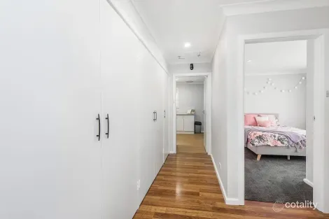 Property photo of 2 Benelong Place Orange NSW 2800