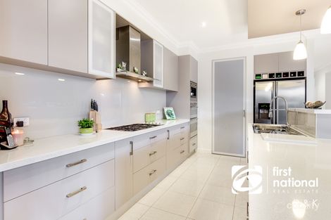 Property photo of 30 Deakin Grove Burnside Heights VIC 3023