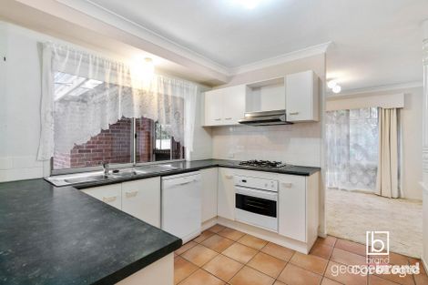 Property photo of 4 Applegum Place Woongarrah NSW 2259