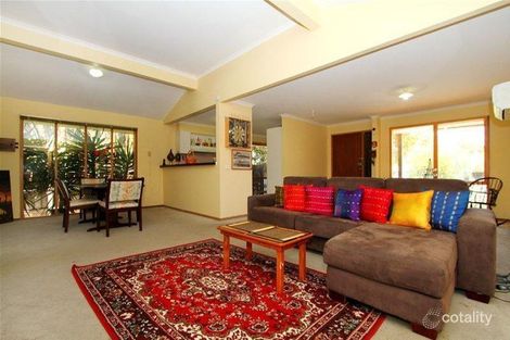 Property photo of 11 Devlin Court Mill Park VIC 3082