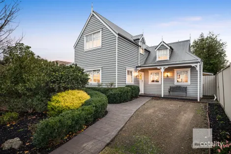 Property photo of 19 Scottsdale Court Craigieburn VIC 3064