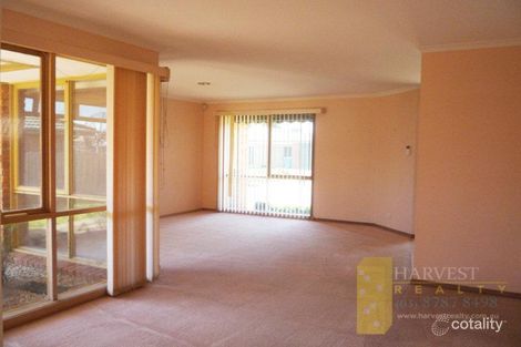 Property photo of 5 Broome Crescent Cranbourne North VIC 3977