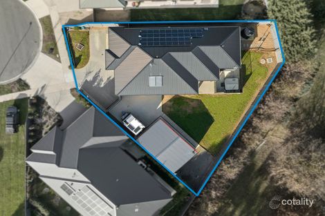 Property photo of 23 Peak Court Mansfield VIC 3722