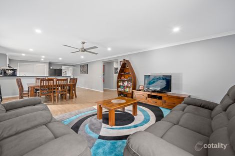 Property photo of 23 Peak Court Mansfield VIC 3722