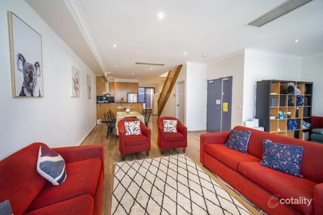 Property photo of 4/15-19 Anthony Street Melbourne VIC 3000