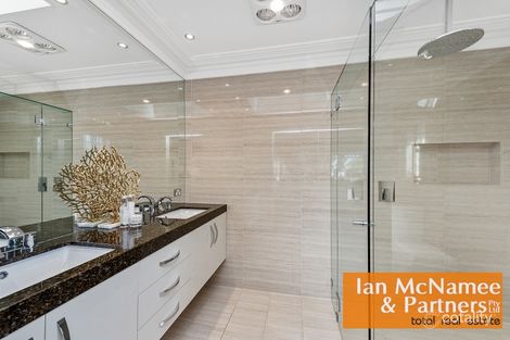 Property photo of 11 Heatherbelle Place Karabar NSW 2620