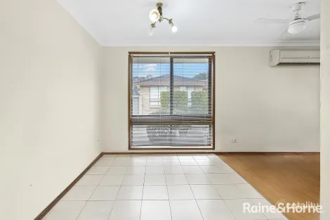 Property photo of 9/65 Fuchsia Crescent Macquarie Fields NSW 2564