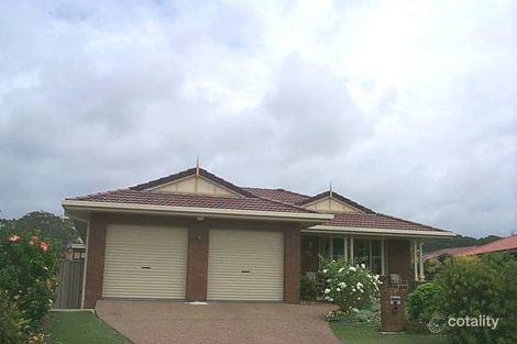 32 Athol Elliott Pl, South West Rocks, NSW 2431