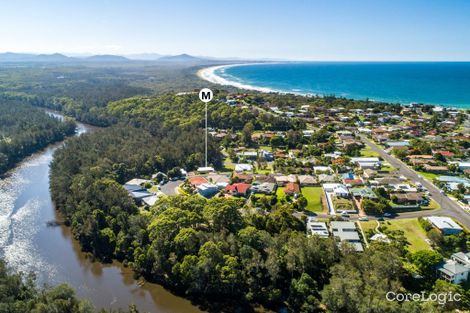 Property photo of 16 River Oak Crescent Scotts Head NSW 2447