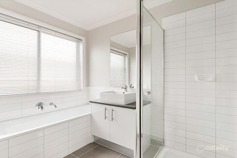 Property photo of 27 Macfarlane Street Marshall VIC 3216