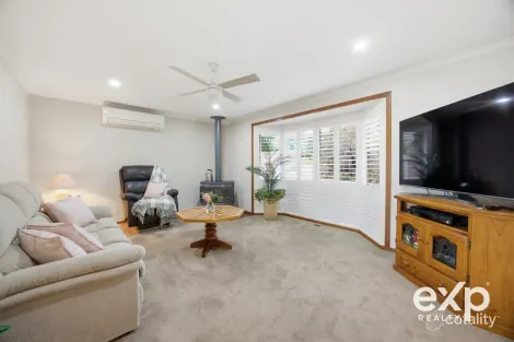 Property photo of 46 Eileen Grove Woori Yallock VIC 3139