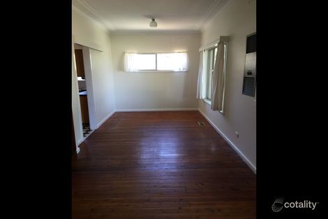 Property photo of 32 Boronia Street Kooringal NSW 2650