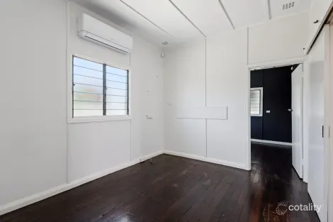 Property photo of 21 Odin Road Innaloo WA 6018