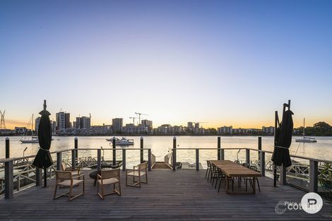 Property photo of 122 Quay Street Bulimba QLD 4171