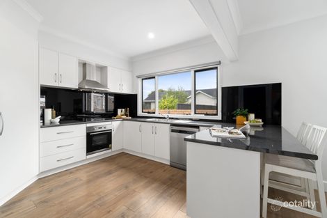 Property photo of 1 Adrian Street Colac VIC 3250
