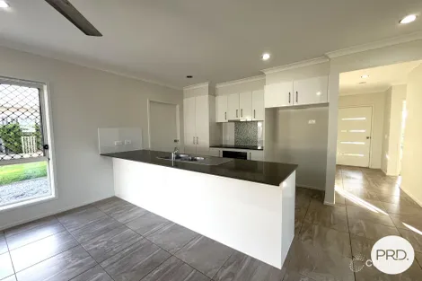 Property photo of 6 Kurwongbah Street Boyne Island QLD 4680