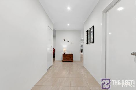 Property photo of 17 Aniseed Road Treeby WA 6164
