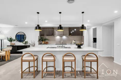 Property photo of 47 Littleshore Crescent Clyde North VIC 3978