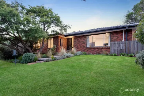 2 Kenley Ct, Frankston, VIC 3199