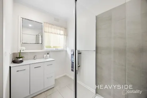 Property photo of 17 Grayling Crescent Croydon VIC 3136