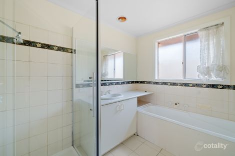Property photo of 20 Wheatley Avenue Roxburgh Park VIC 3064