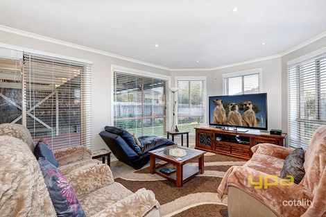 Property photo of 13 Athol Avenue Roxburgh Park VIC 3064