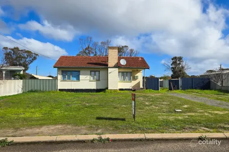 Property photo of 25 House Street Gnowangerup WA 6335