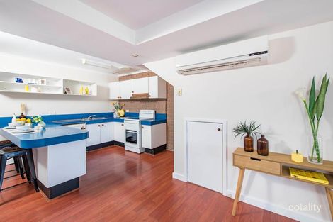 Property photo of 70 Barnet Close Phillip ACT 2606
