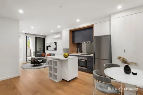 Property photo of 209/59-63 Warrigal Road Hughesdale VIC 3166