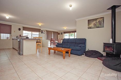 Property photo of 6 Tussock Elbow Banksia Grove WA 6031