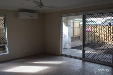 Property photo of 2/5 Eucalyptus Crescent Ripley QLD 4306