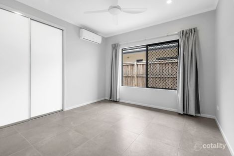 Property photo of 35 Seaside Parade Palm Cove QLD 4879