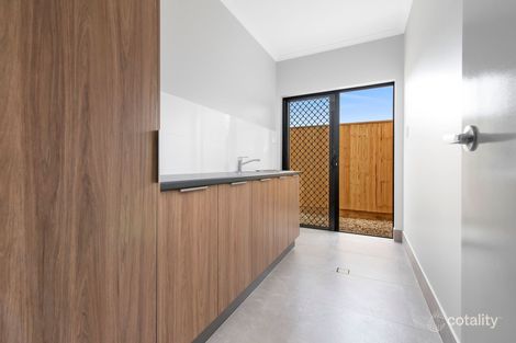 Property photo of 35 Seaside Parade Palm Cove QLD 4879