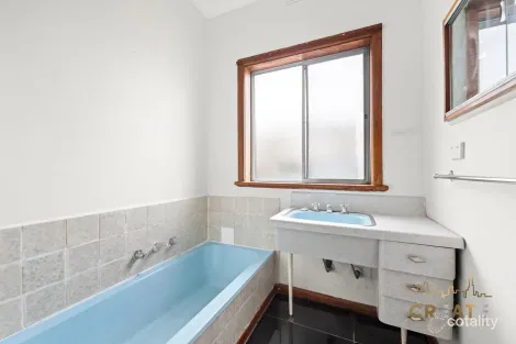 Property photo of 7 Owen Street Footscray VIC 3011