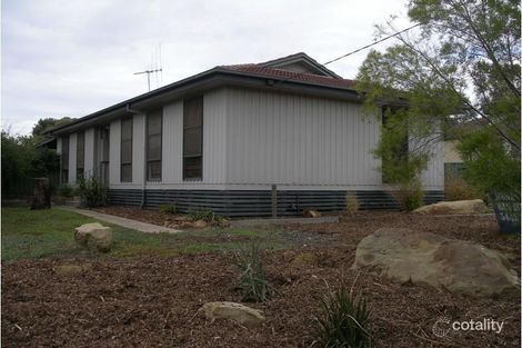 16 Truscott Ave, California Gully, VIC 3556