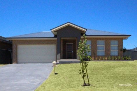 2 Galileo St, Gregory Hills, NSW 2557