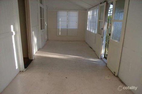 Property photo of 38 Chiswick Road Bardon QLD 4065
