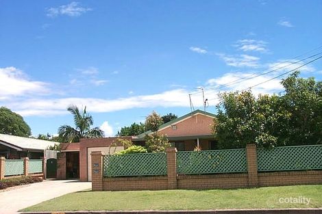 29 Runaway Bay Ave, Runaway Bay, QLD 4216