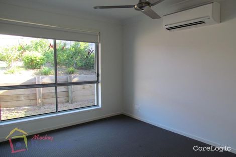 Property photo of 1/35 Avalon Drive Rural View QLD 4740